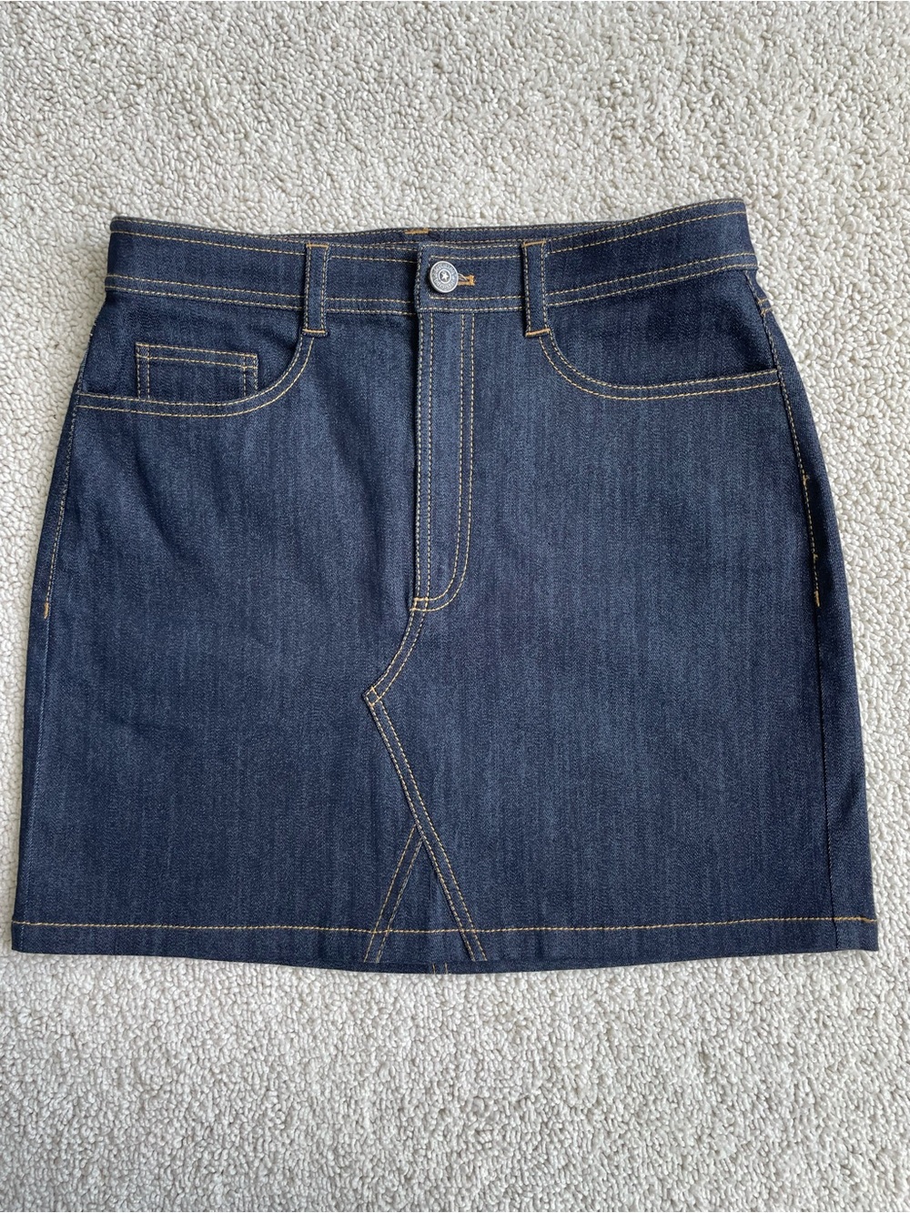 Cinq a Sept Like New 5 Pocket Denim Mini Skirt Size 4